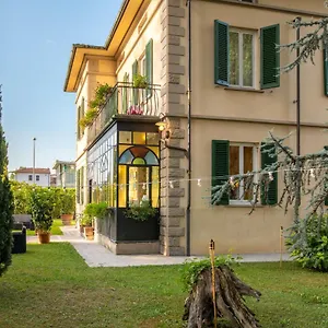 Alojamento de Acomodação e Pequeno-almoço Romantica Wellness &, Lucca